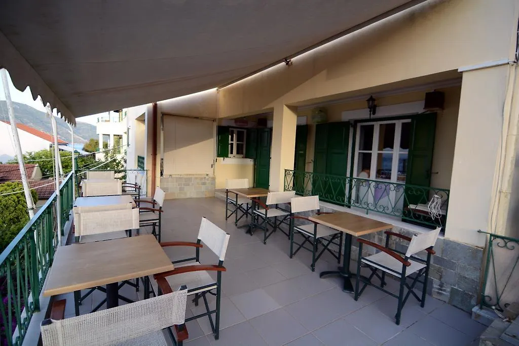 Stella Hotel Apartments Fiskardo 3*,